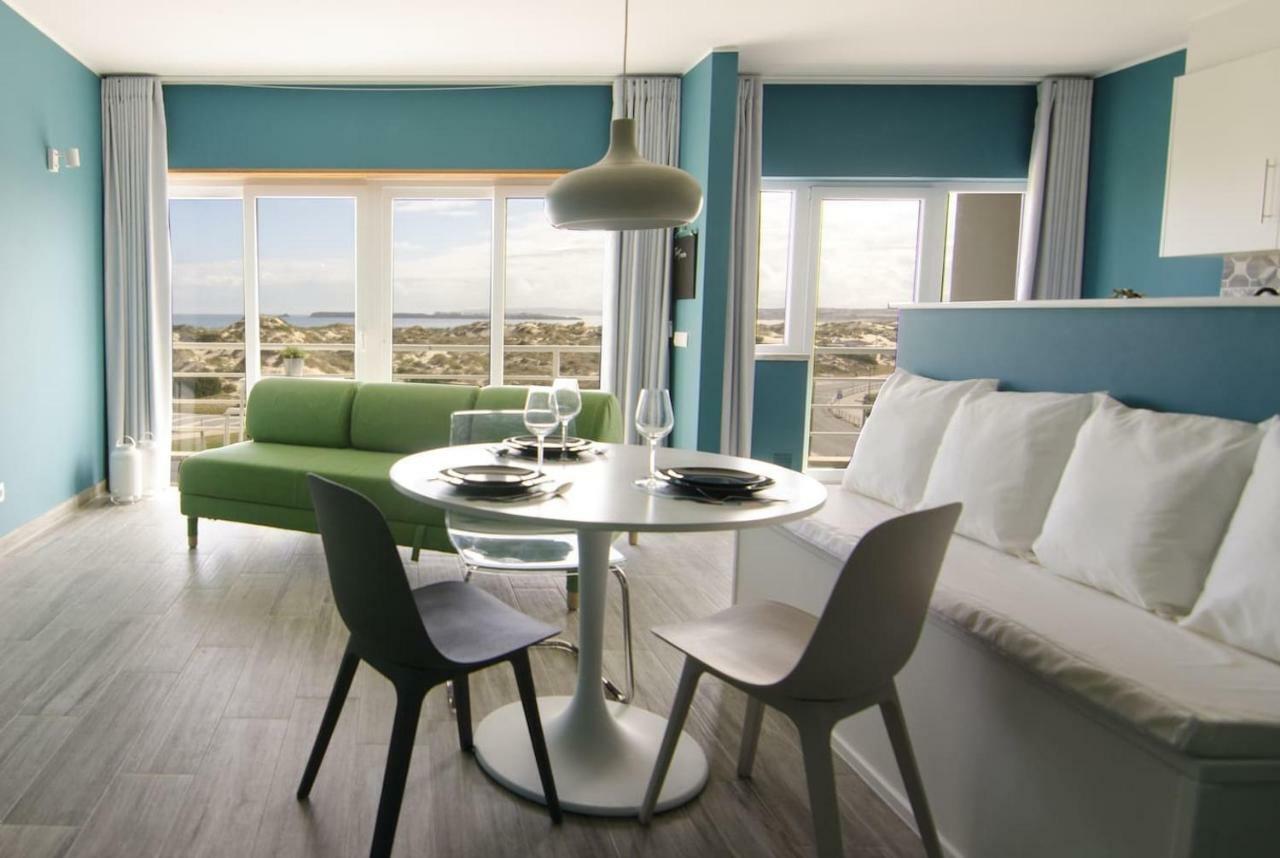Baywatch Beach House Peniche Exterior photo